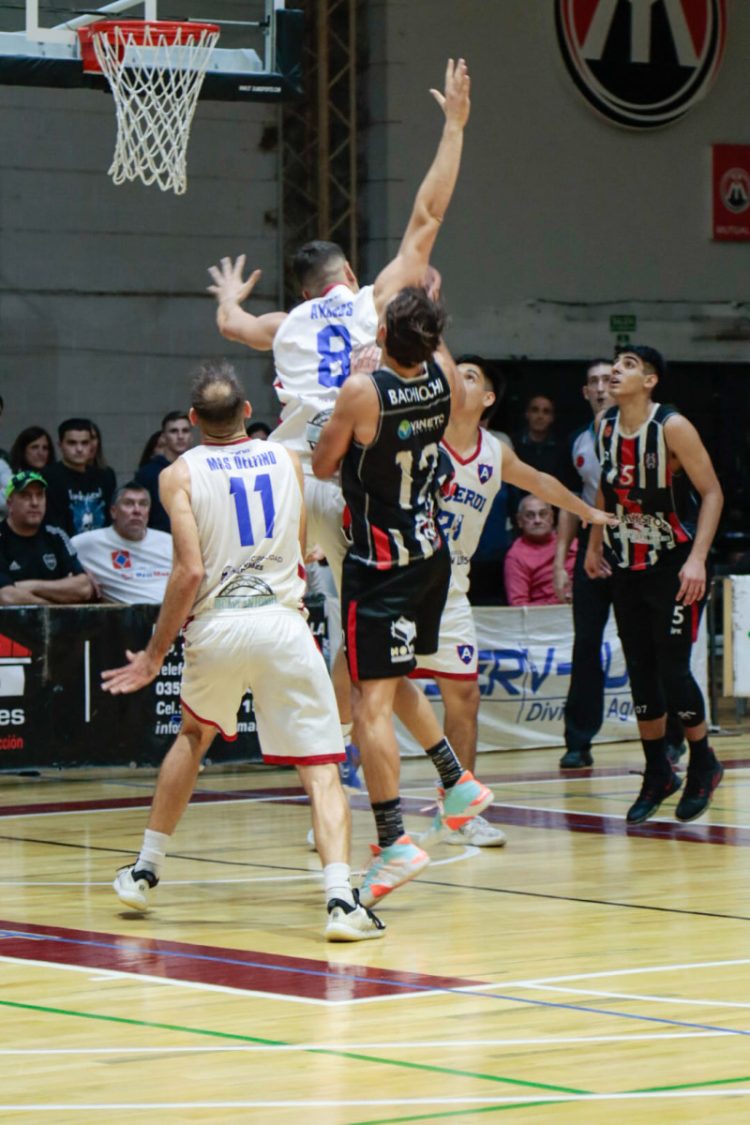 Liga Federal: Almafuerte ganó el primer chico