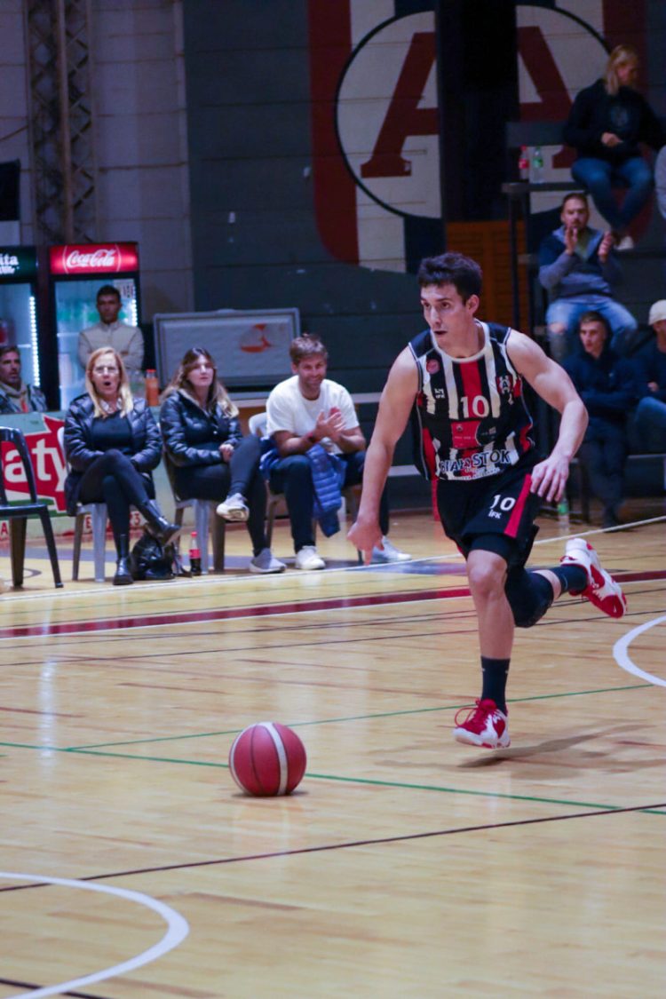 Liga Federal de Básquetbol: Almafuerte bajó al puntero