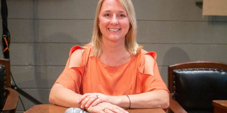 “Gobernar nuestra ciudad sería una hermosa responsabilidad”, dijo Cecilia Baldrich