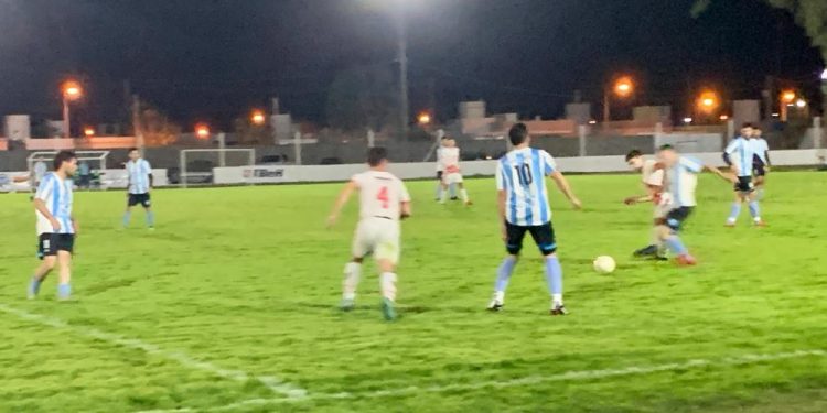 Regional: empate entre Huracán y Mitre