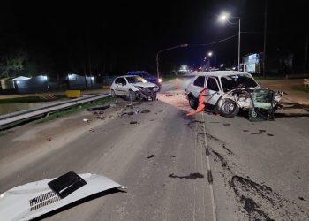 Fuerte choque en Sarmiento y Ruta 13