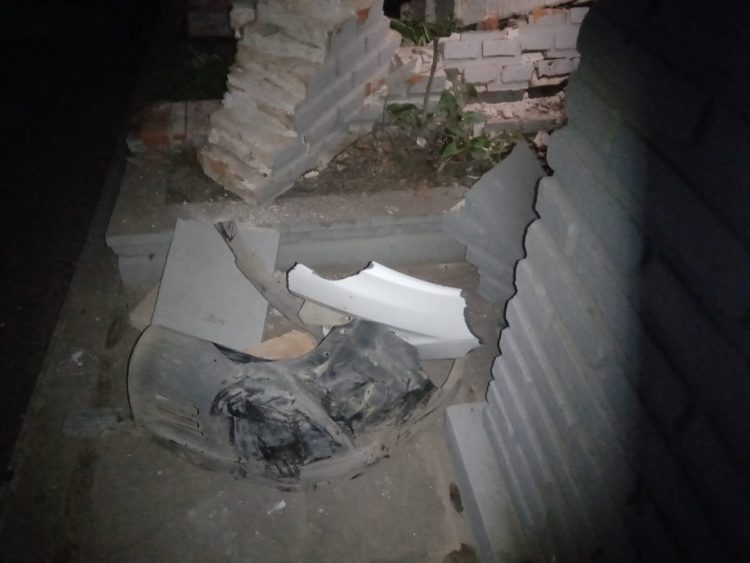 Se llevaron puesto un monolito