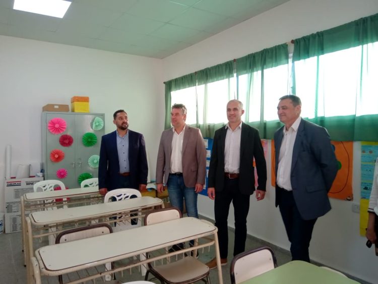 Inauguraron Talleres de Usos Múltiples de las escuelas Rivadavia y José M. Paz