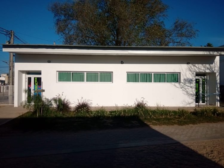 Inauguraron Talleres de Usos Múltiples de las escuelas Rivadavia y José M. Paz