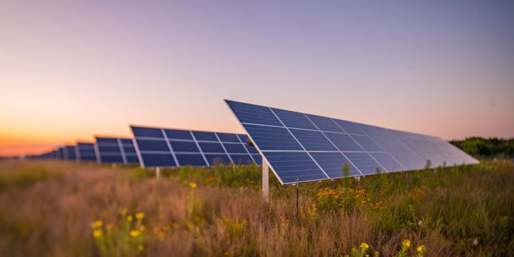 La Cooperativa continúa presentando su proyecto  Parque Solar Comunitario