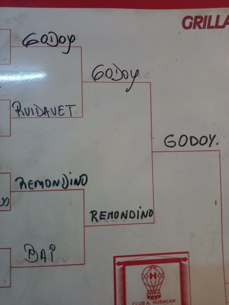 Sandro Godoy ganó el torneo de Casín de Huracán