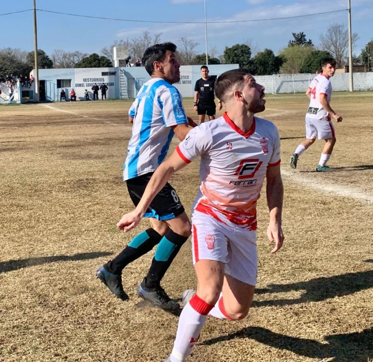 Fútbol Regional: Huracán ganó el clásico, es puntero y único invicto