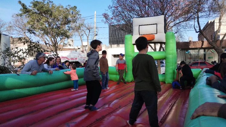 Multitudinaria celebración del Día del Niño