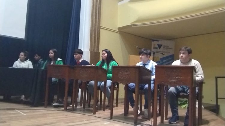 Primera sesión pública  del Concejo Deliberante Juvenil