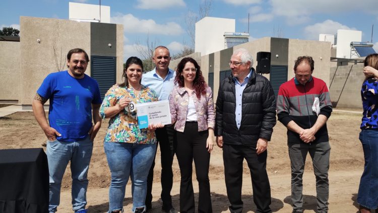 Entregaron las 20 viviendas del loteo “Aires del Este”