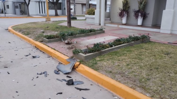 Fuerte choque en Cabrera y San Martín