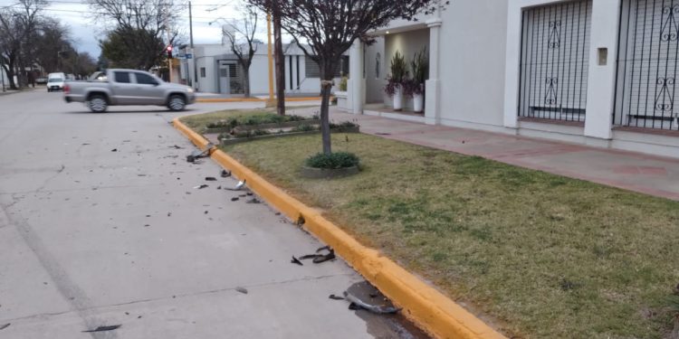 Fuerte choque en Cabrera y San Martín