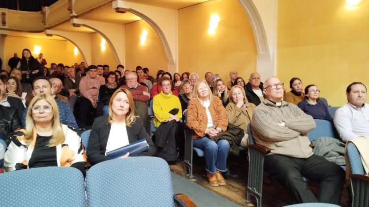 Los 3 candidatos a intendente presentaron  sus propuestas para la ciudad