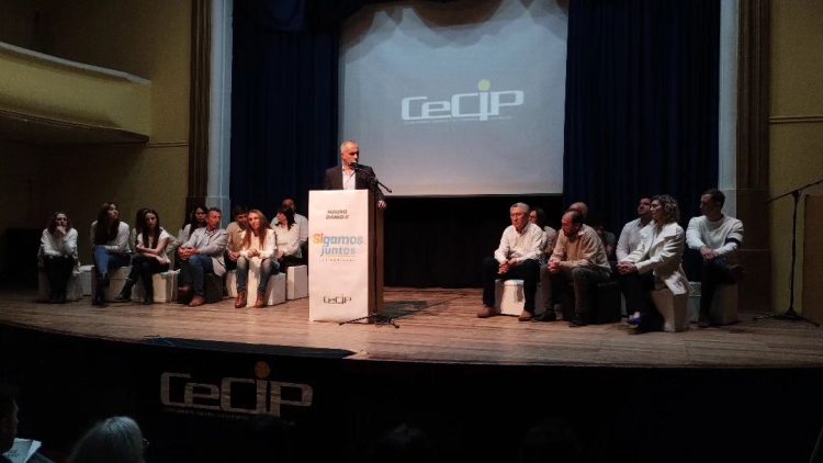 Los 3 candidatos a intendente presentaron  sus propuestas para la ciudad