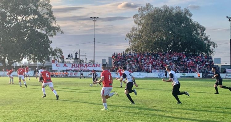 Liga Regional: Huracán Campeón del  Torneo Clausura
