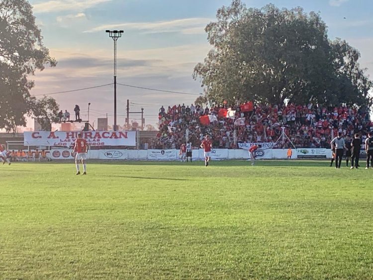 Liga Regional: Huracán Campeón del  Torneo Clausura