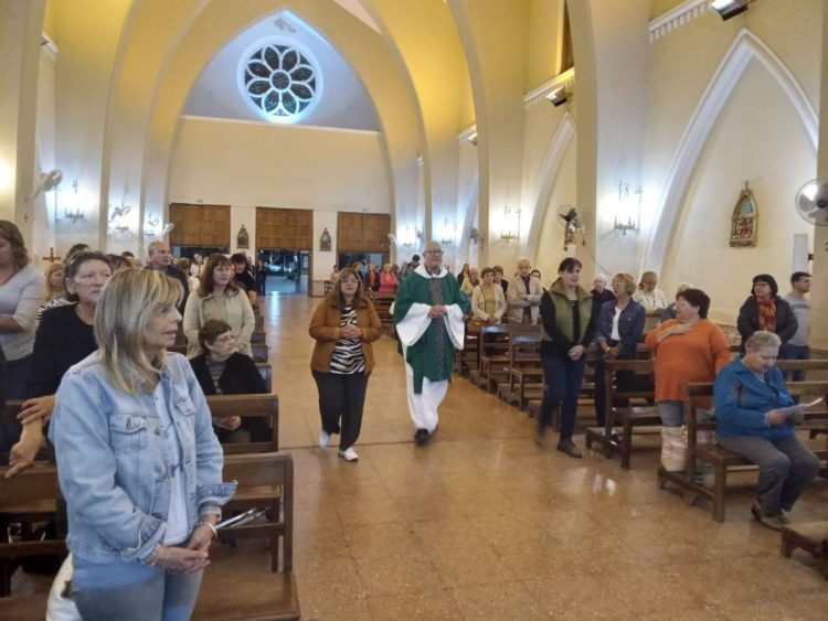 Esta noche continúa la novena Patronal
