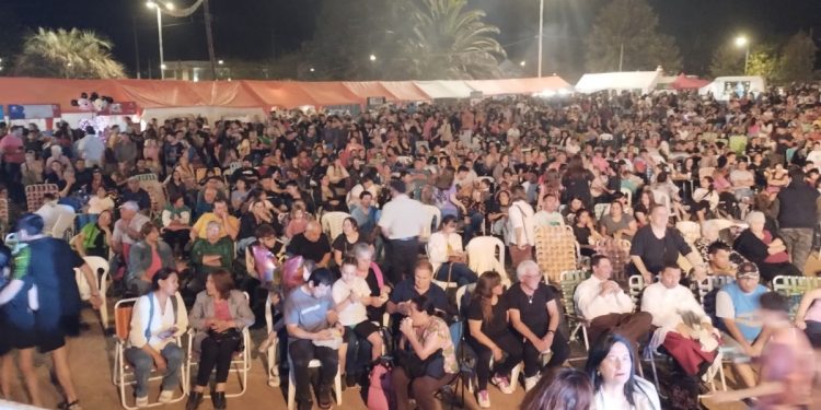 Presencia récord de gente en la Fiesta de las Colectividades