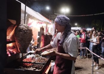 La gastronomía en la Fiesta de las Colectividades