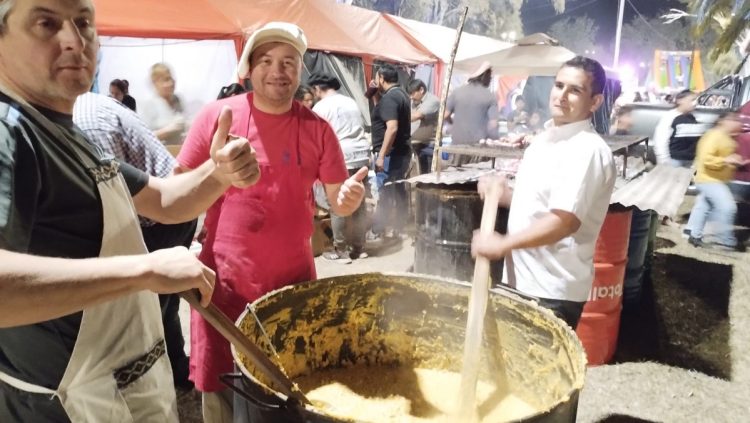 La gastronomía en la Fiesta de las Colectividades