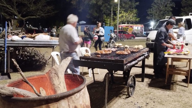 La gastronomía en la Fiesta de las Colectividades