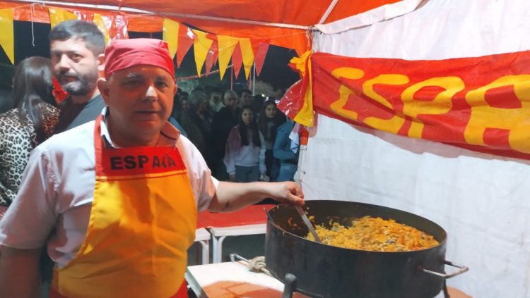 La gastronomía en la Fiesta de las Colectividades