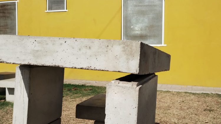 Bronca e impotencia. Destrozos en el Polideportivo Social