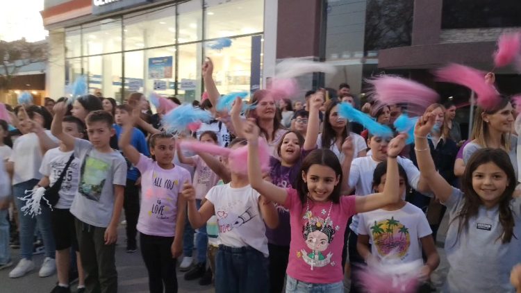 Procesión en honor a Nuestra Señora del Rosario