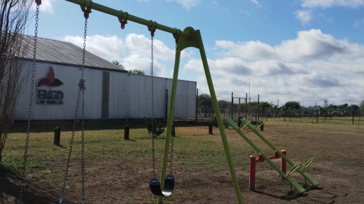 Bronca e impotencia. Destrozos en el Polideportivo Social