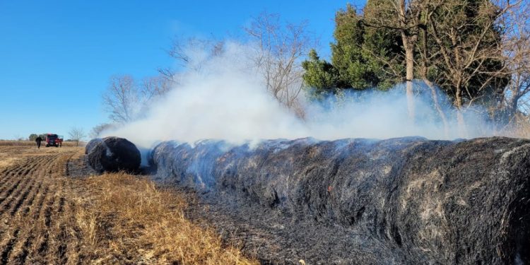 Bomberos sofocaron un incendio en zona rural