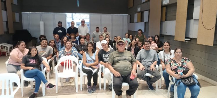 Veintitrés propietarios del Loteo Giecco firmaron las escrituras de sus viviendas