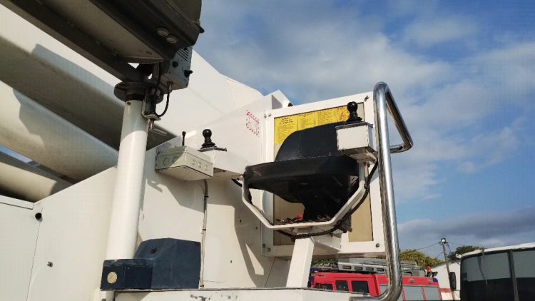 Bomberos ya cuenta con la nueva unidad con hidroelevador de 27 metros de altura