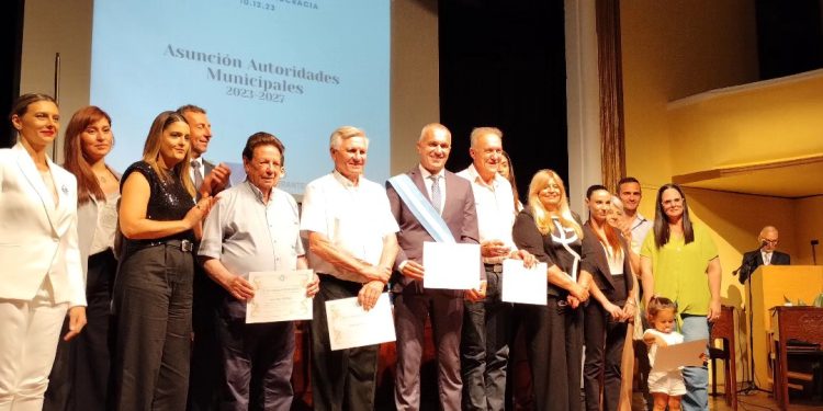 Homenaje a ex intendentes de Las Varillas
