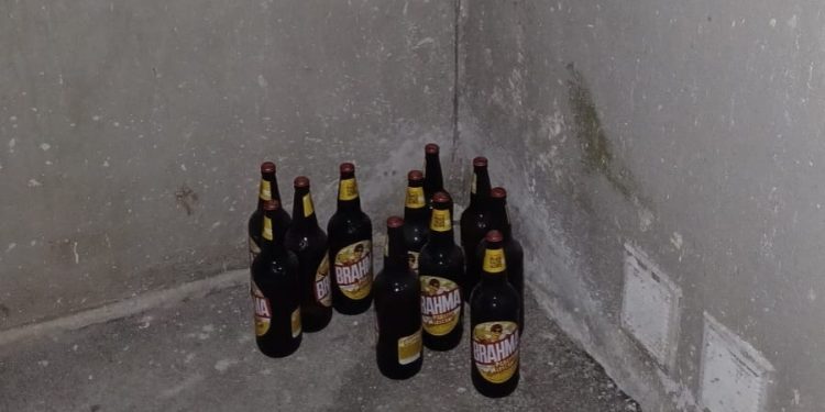 Dos detenidos por el robo de bebidas alcohólicas