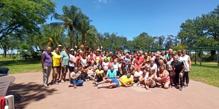 Cierre de escuelas municipales de verano de niños y adultos mayores