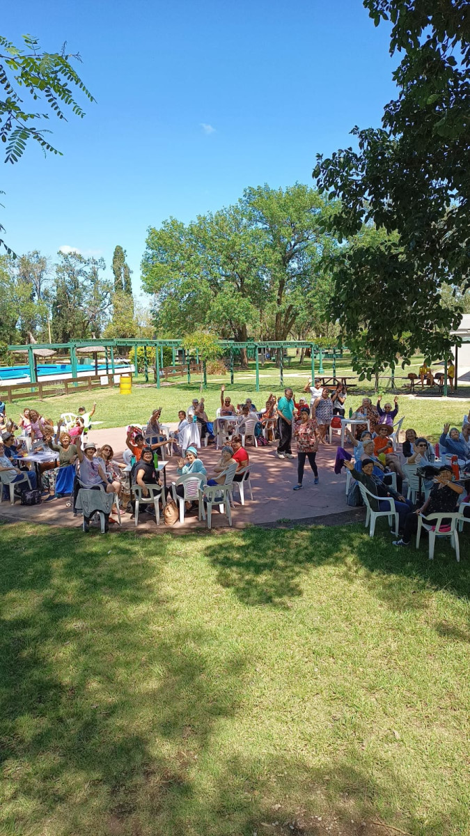 Adultos mayores  disfrutaron de la última jornada de la Escuela de Verano Municipal