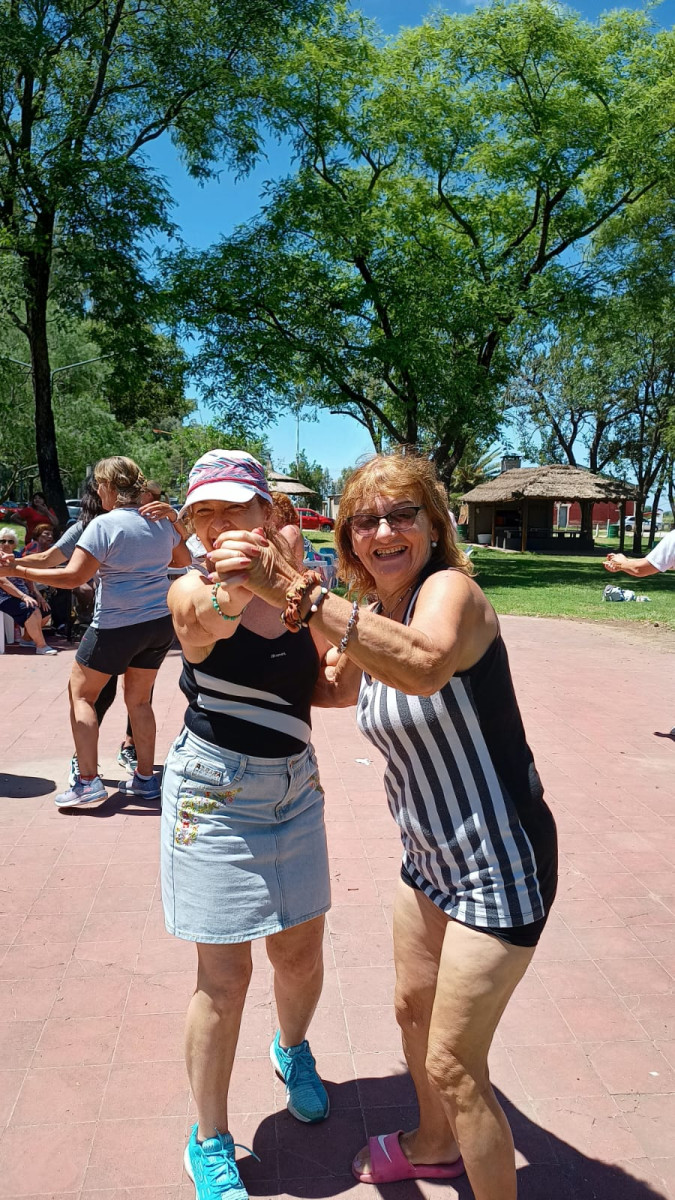Adultos mayores  disfrutaron de la última jornada de la Escuela de Verano Municipal