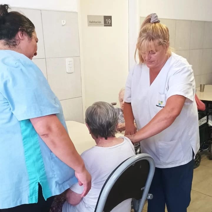 Vacunación contra el covid-19 para adultos mayores