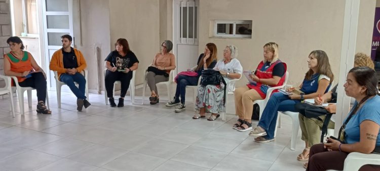 Dengue: reunión con representantes de escuelas y clubes