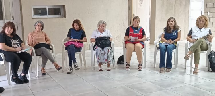 Dengue: reunión con representantes de escuelas y clubes