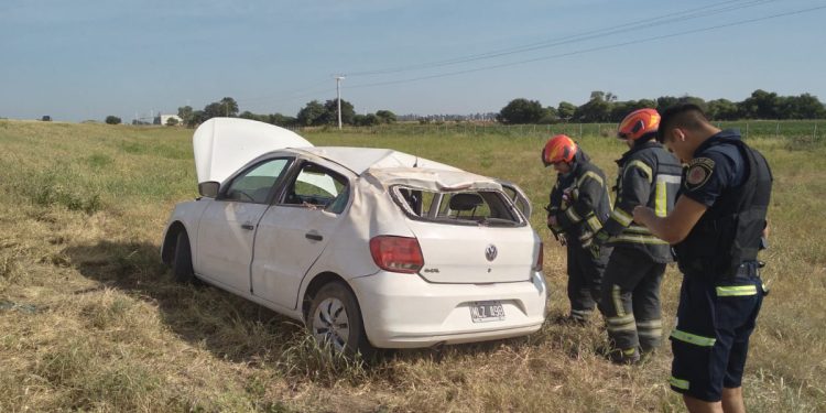 Vuelco en solitario en la RP 13. Heridas leves