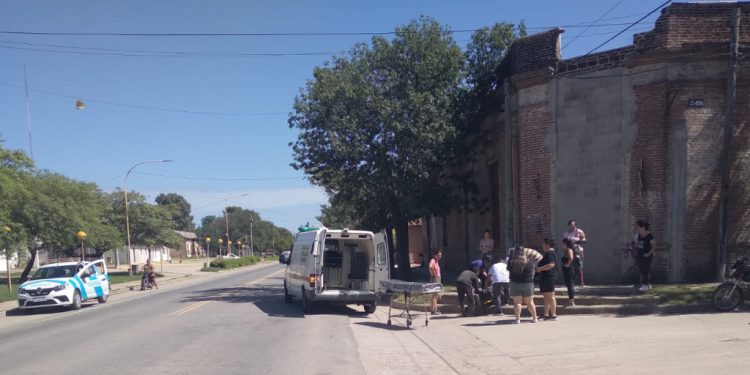 Chocaron una moto y un rastrojero en El Arañado