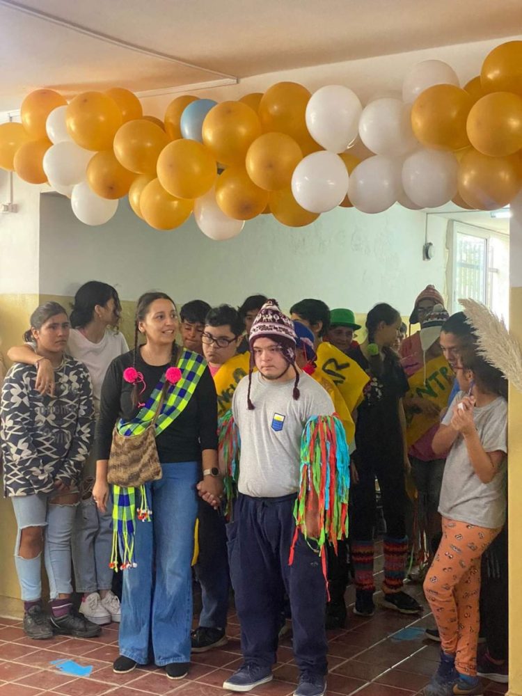 Festejos por los 50 años de la Escuela El Amanecer