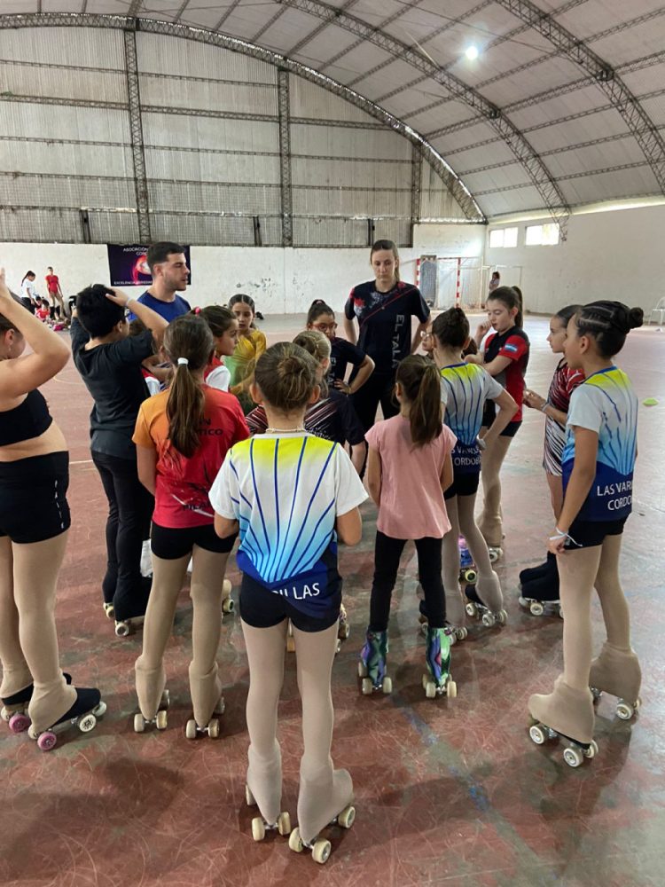 La Escuela Varillense de Patín participó de una clínica en Laguna Larga