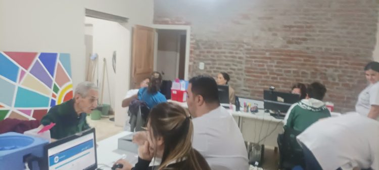 Más de 250 personas recibieron la vacuna antigripal