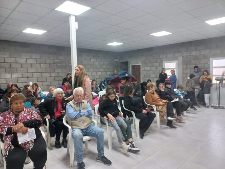 Más de 250 personas recibieron la vacuna antigripal