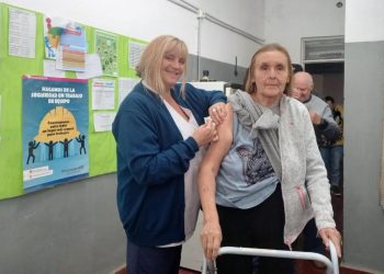 Colocaron vacuna antigripal en residencias de adultos mayores