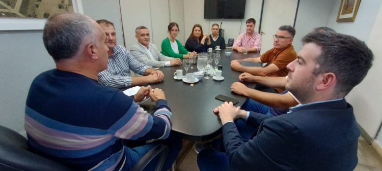 Trabajan en el desarrollo de acciones para la promoción del empleo