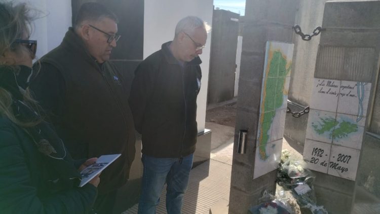 Homenaje en memoria del soldado Jorge Ludueña
