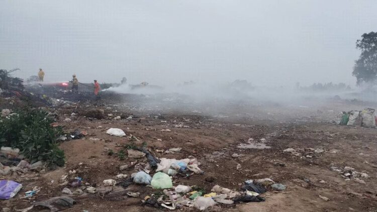 Incendio en basural norte